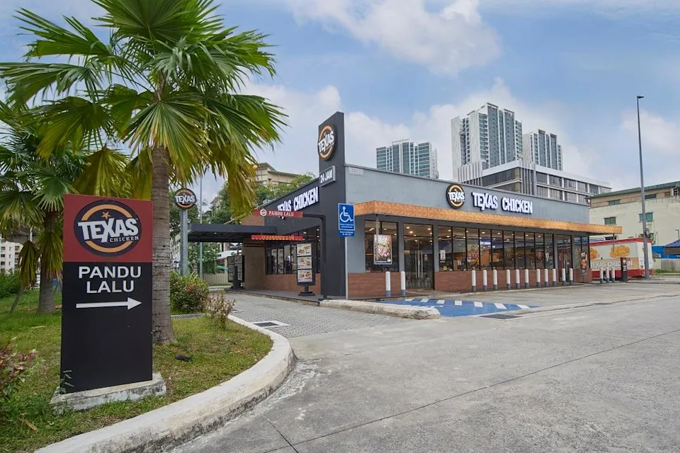 ENVICTUS INTERNATIONAL HOLDINGS LTD RENEWS ITS FRANCHISE RIGHTS TO DEVELOP AND OPERATE TEXAS CHICKEN™ MALAYSIA
